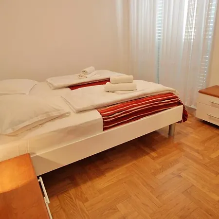 Filip Apartment Omis
